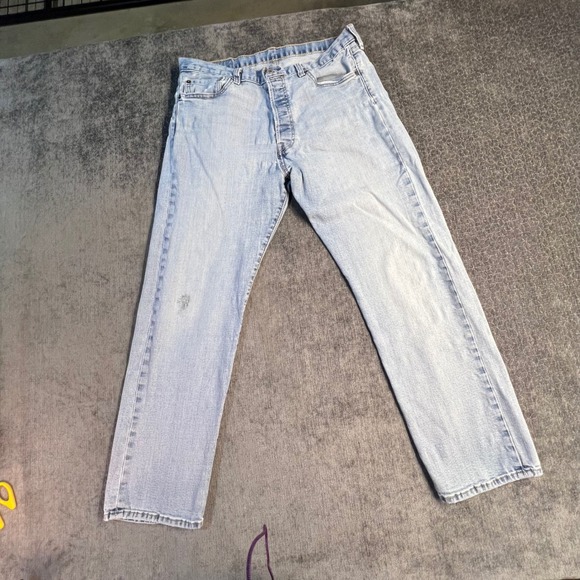 Levi's 501 Original Fit Light Wash Button Fly Jeans Men's 34x30 - Picture 9 of 11
